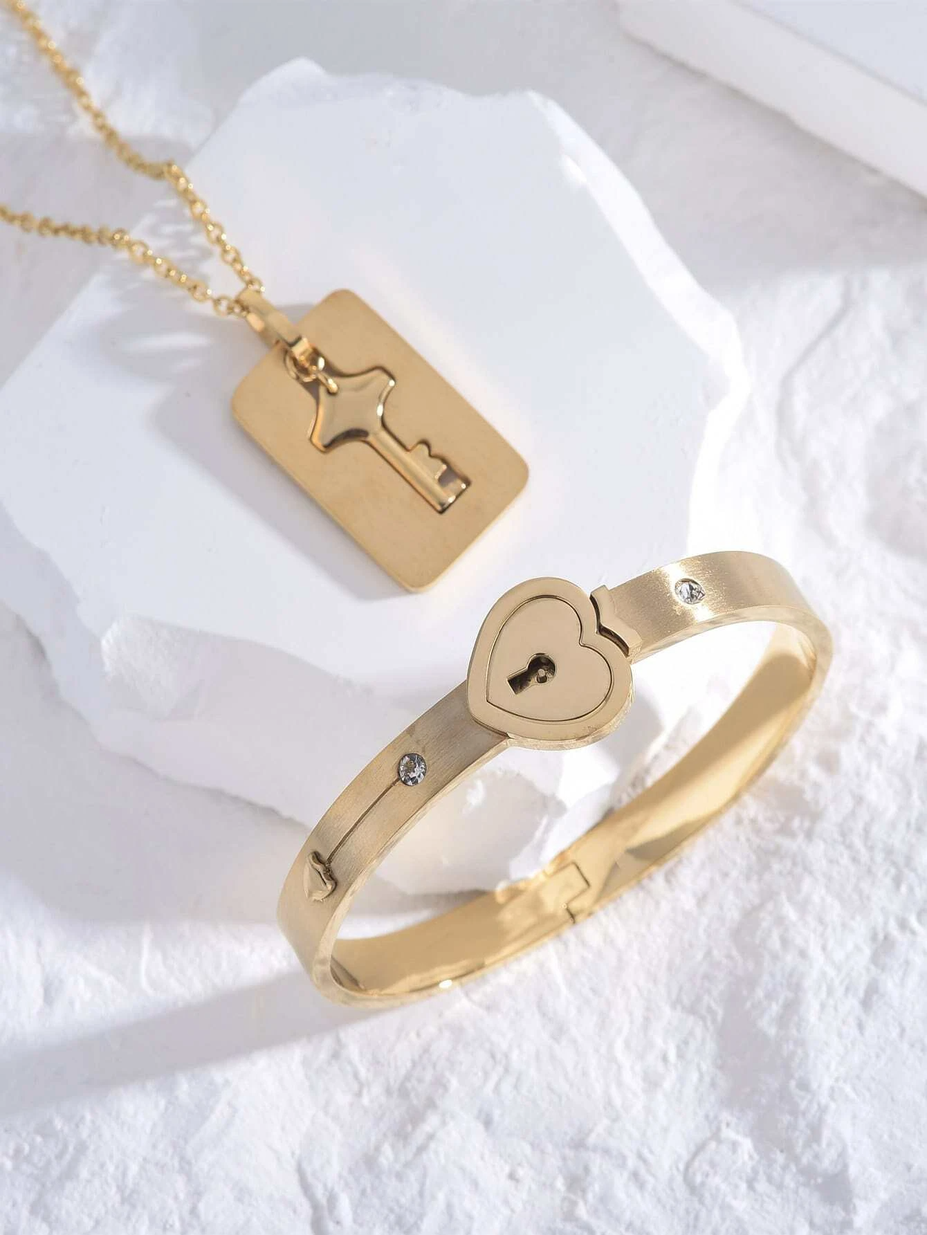 BRAZALETE Y COLLAR DE AMOR INFINITO